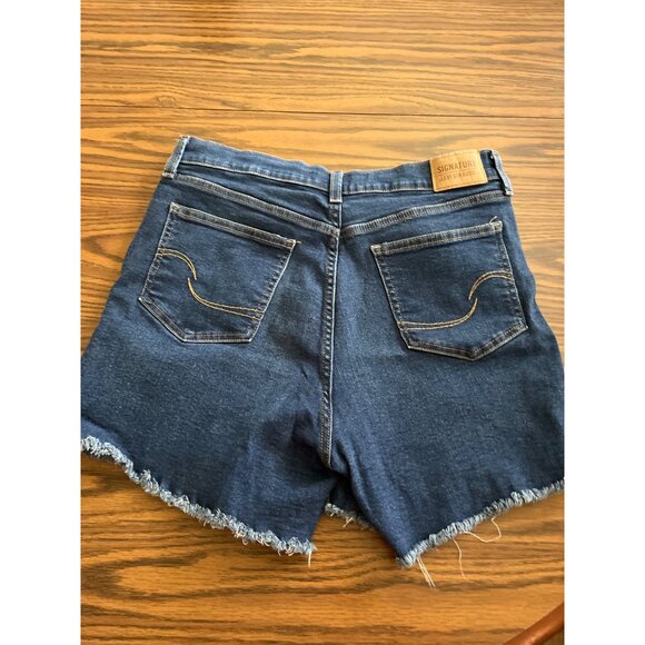 Signature Levi Strauss Heritage high-rise denim shorts size 14 - Picture 2 of 4